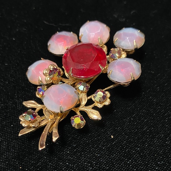 Vintage Gold and Red Floral Brooch - Picture 8 of 9